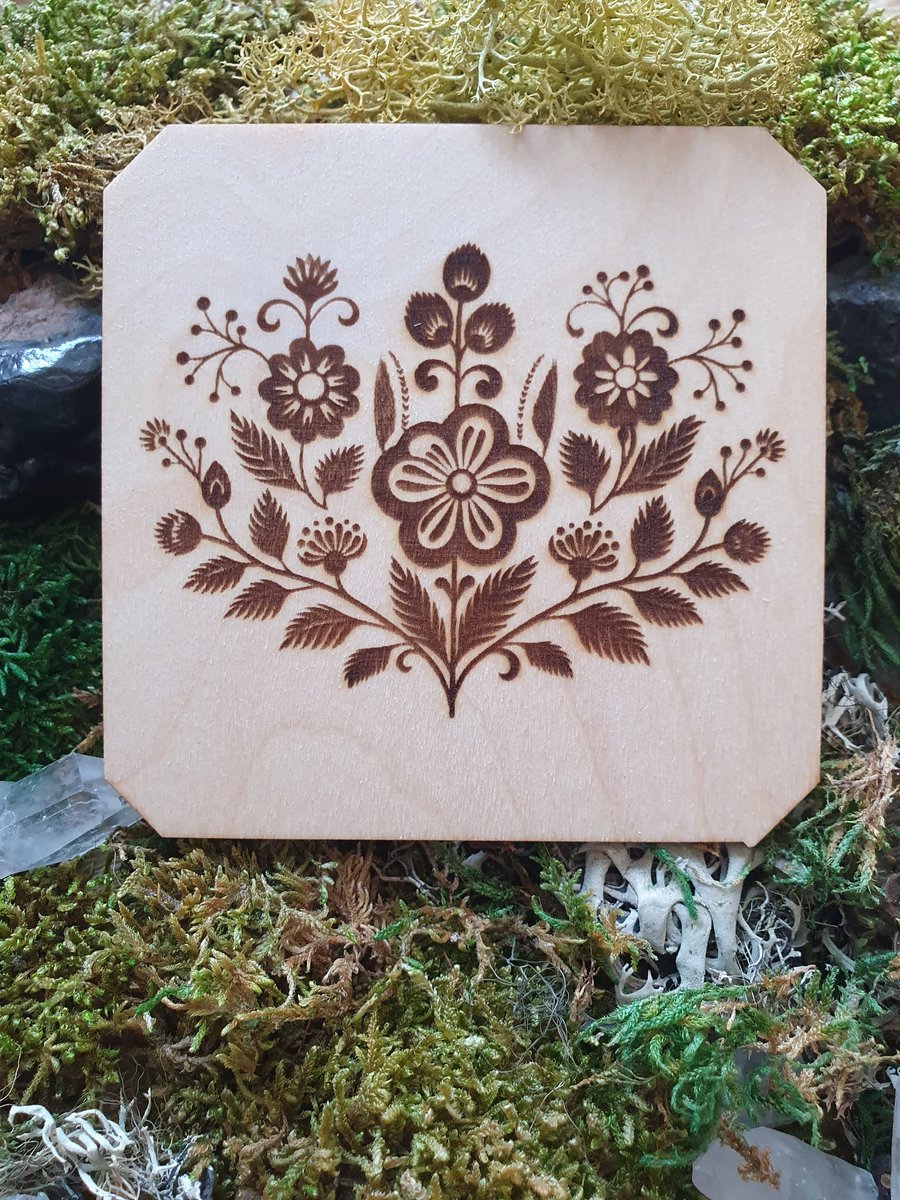 Ručně vyrobený dřevěný Hranatý podtácek - Květiny