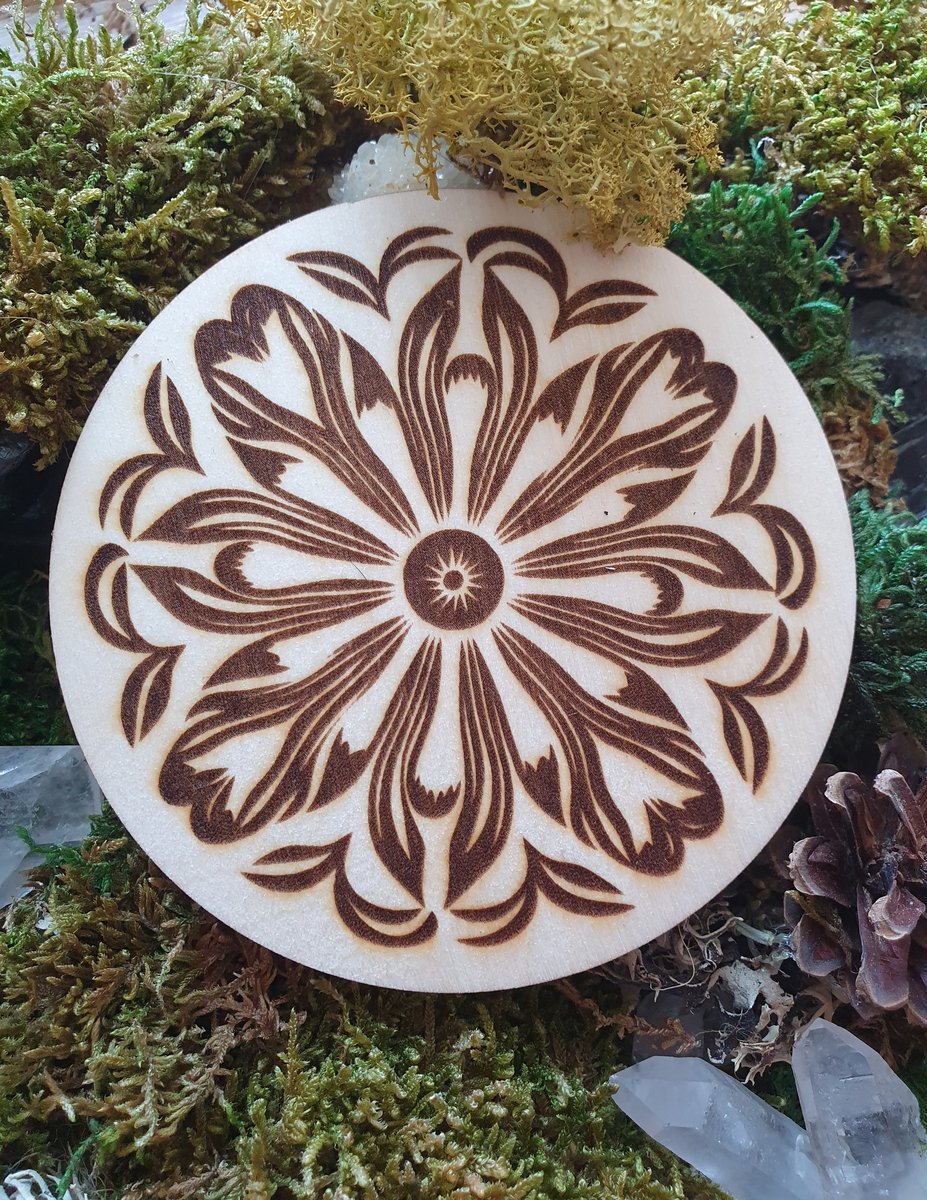 Ručně vyrobený dřevěný Kulatý podtácek - Ornament