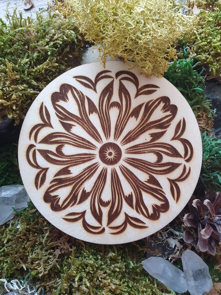 Ručně vyrobený dřevěný Kulatý podtácek - Ornament