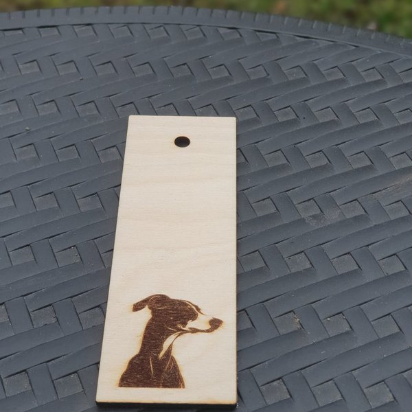 Ručně vyrobená dřevěná Knižní záložka - Greyhound 2