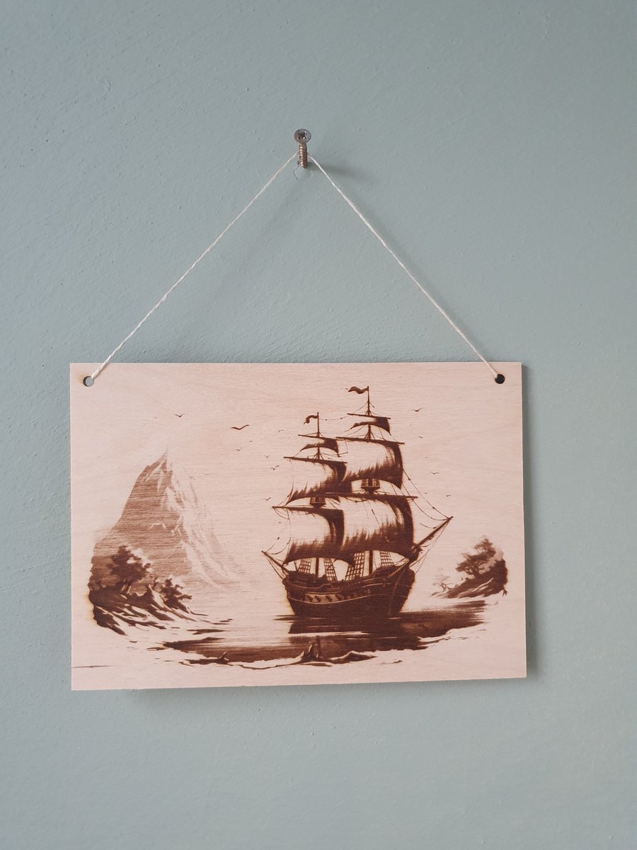 Ručně vyrobená dřevěná Deska - Ships