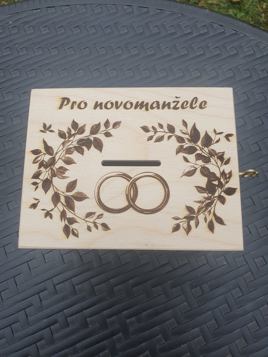 Ručně vyrobená dřevěná Pokladnička - Pokladnička novomanželům